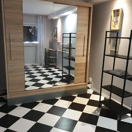 Hutnicza 54 Apartman Poznań